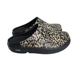 Oofos Oocloog  Brown & Tan Leopard Print Recovery Slip On Clogs Women's 8